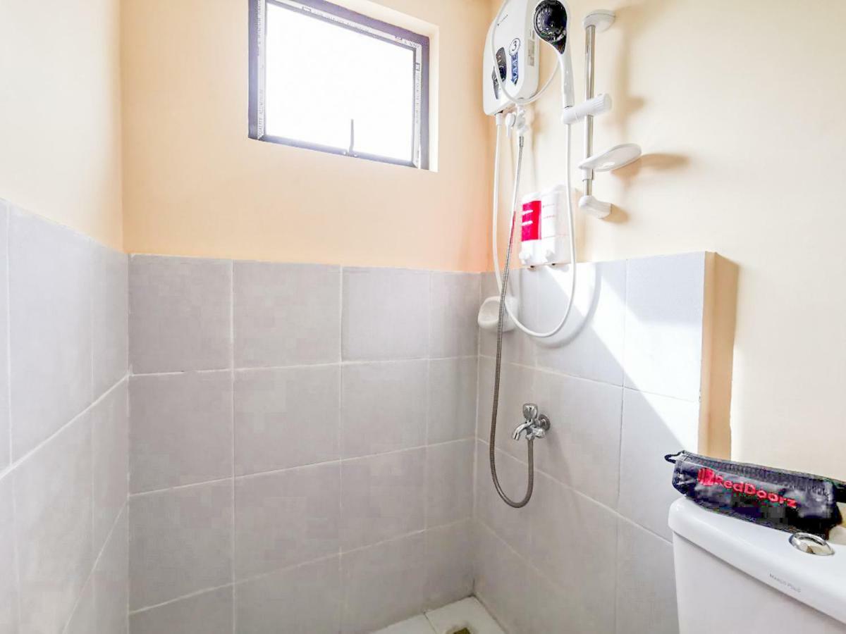 Отель Reddoorz Near Davao Medical School Foundation Экстерьер фото
