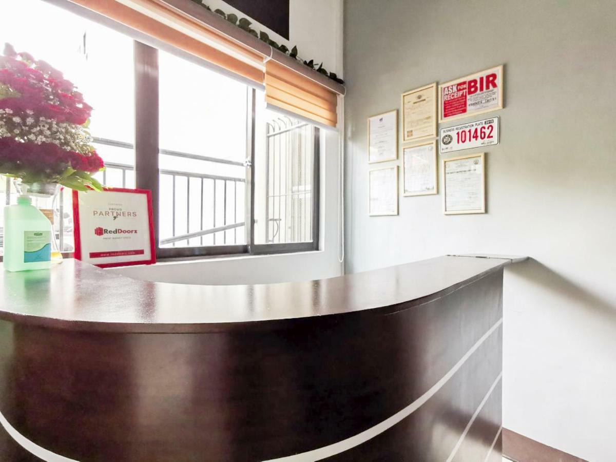 Отель Reddoorz Near Davao Medical School Foundation Экстерьер фото