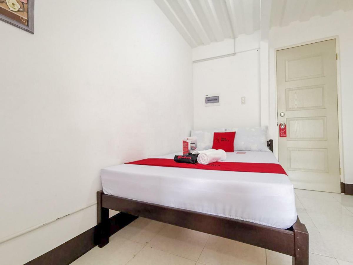Отель Reddoorz Near Davao Medical School Foundation Экстерьер фото