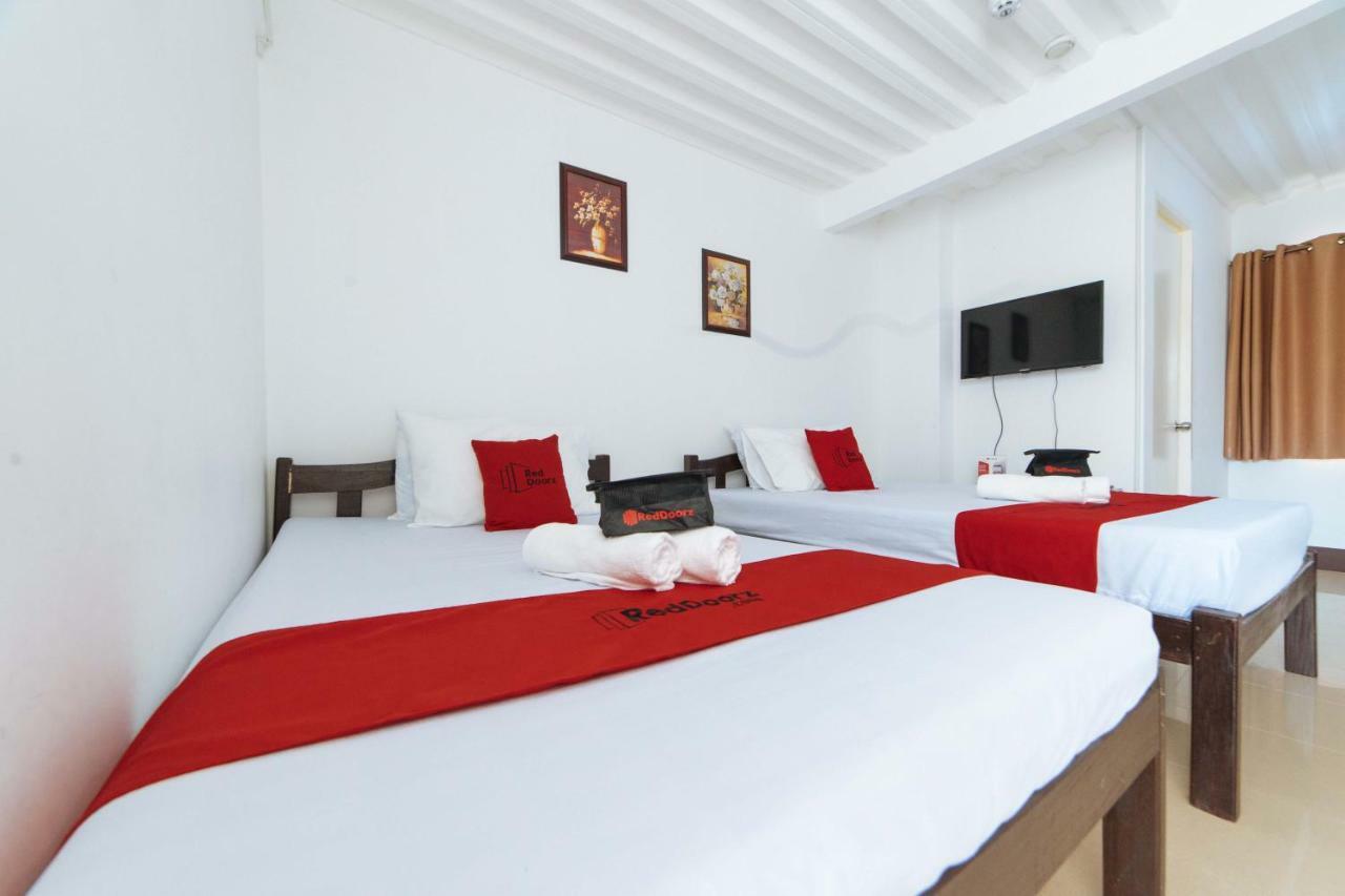 Отель Reddoorz Near Davao Medical School Foundation Экстерьер фото